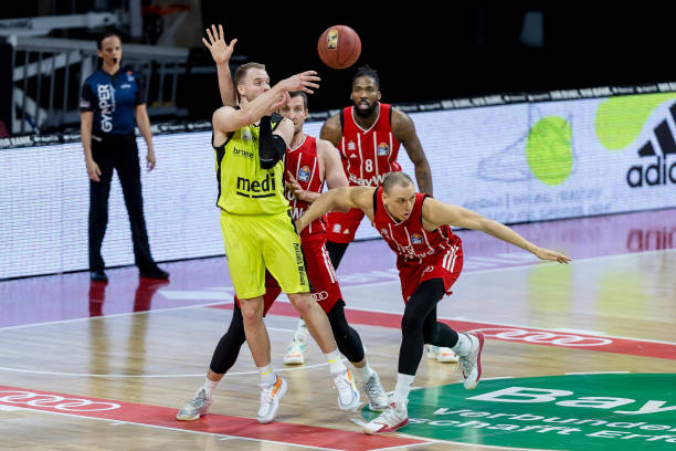 让我们期待 让我们期待