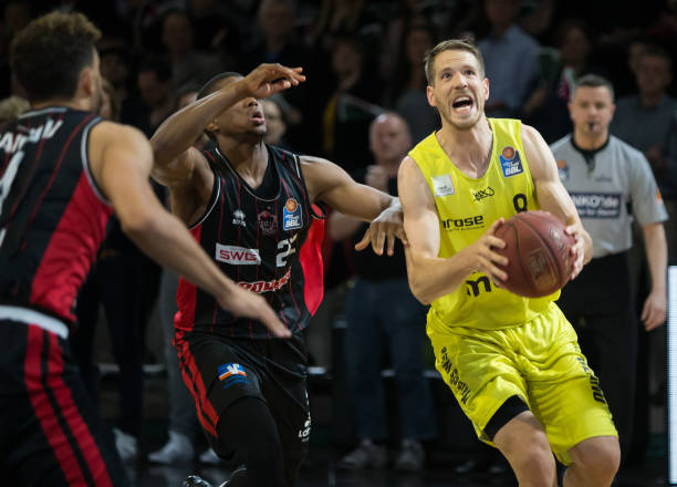 防守与进攻 防守与进攻